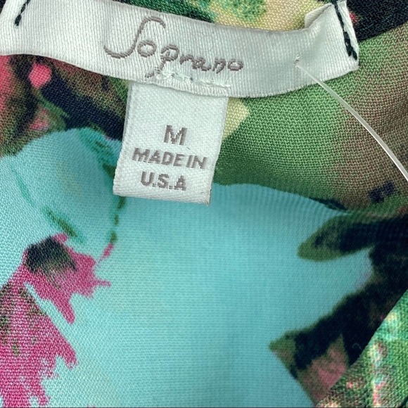 Soprano | NWT Floral Tropical Crop Top - Picture 4 of 8
